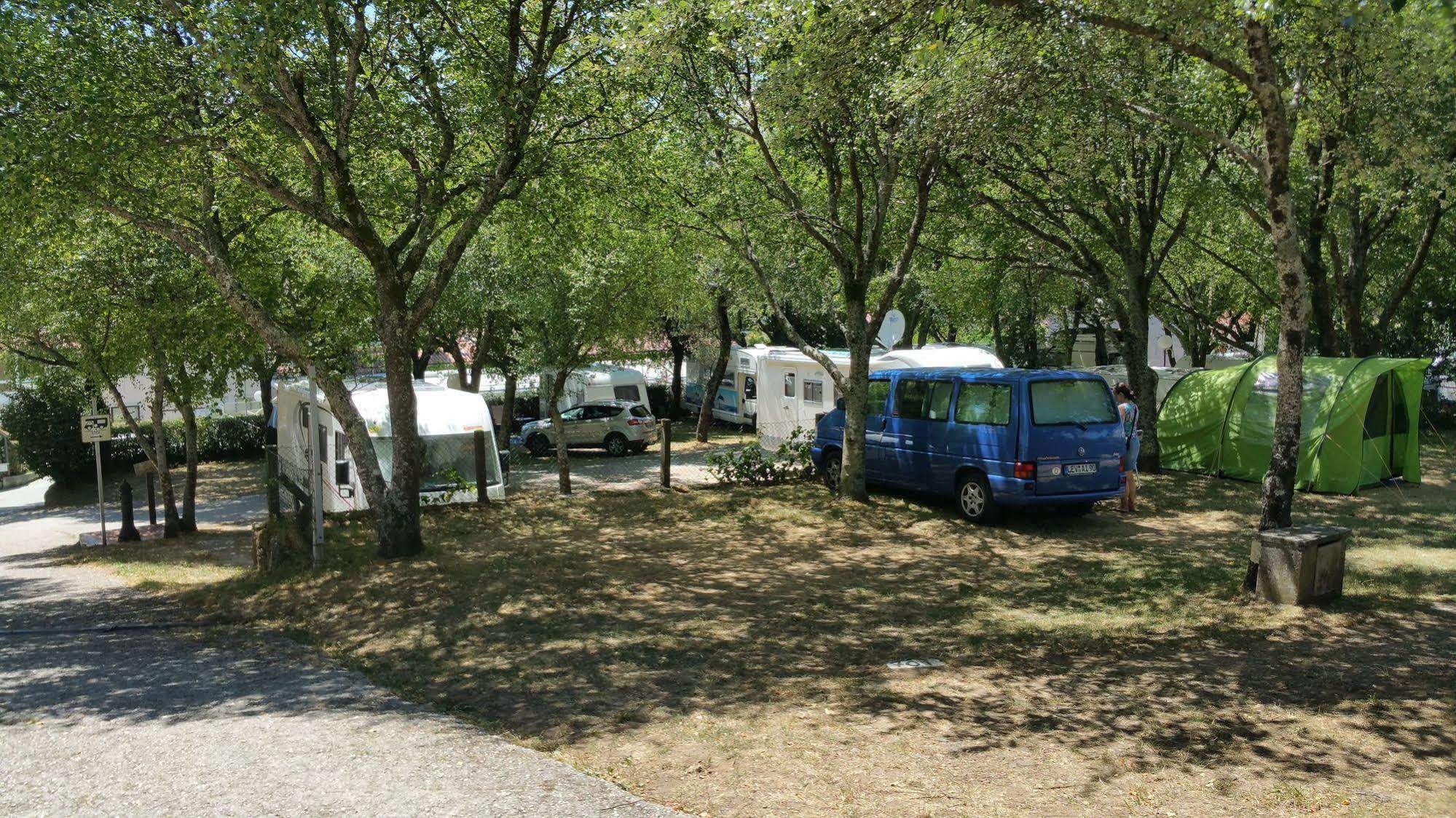 Camping As Cancelas サンティアゴ・デ・コンポステーラ エクステリア 写真